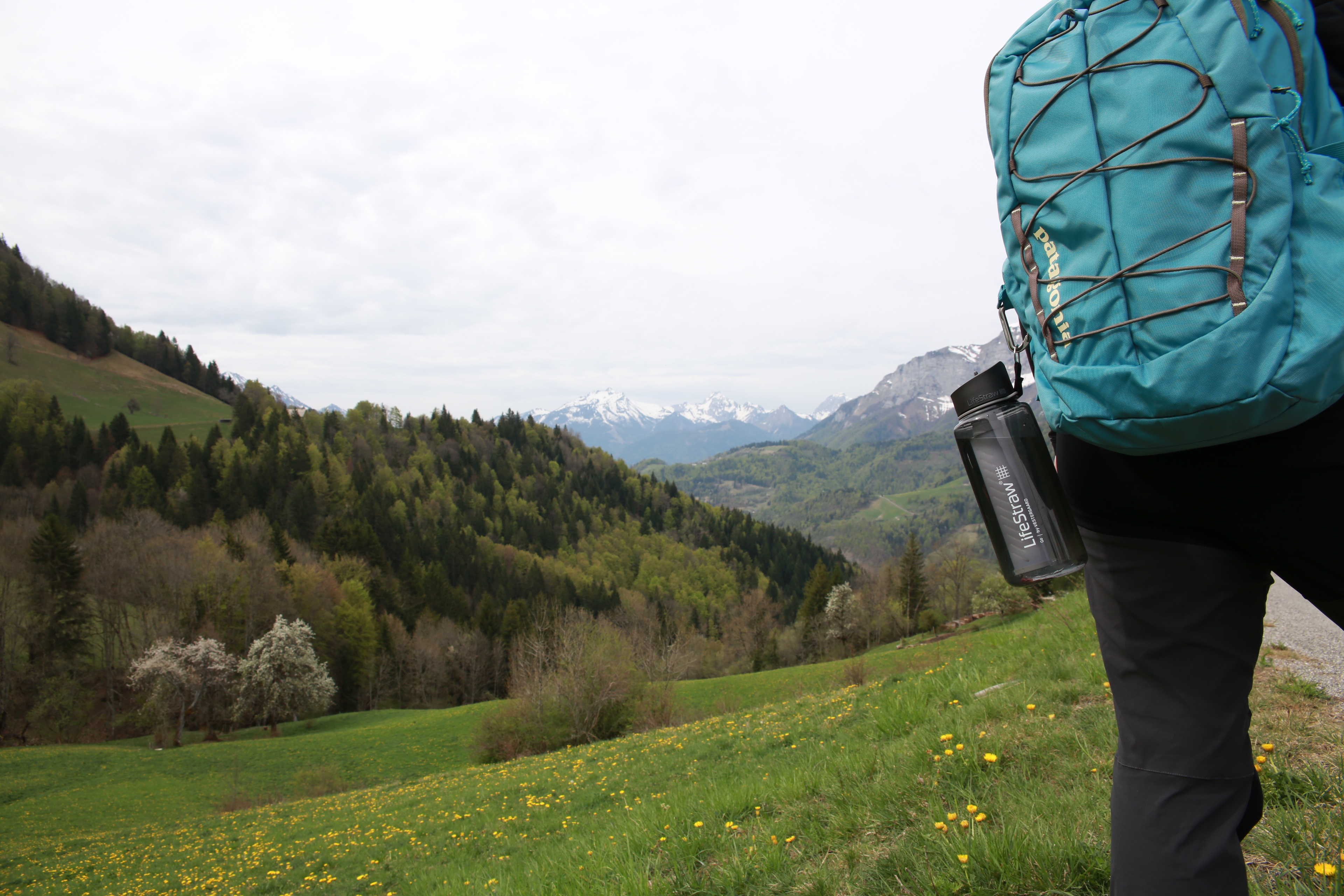 LifeStraw Go 1L_gray_lifestyle_backpack_annecy_eugenia martin